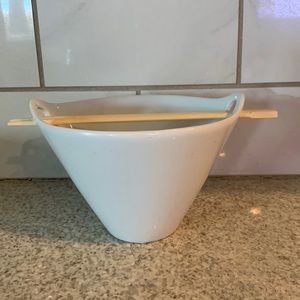 Asian bowl 🍚 with chopstick holder